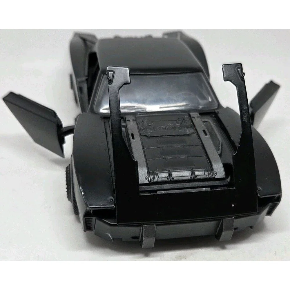 Jada Toys 2022 The Batman Batmobile 1:24 Diecast Model Car Matte Black Loose